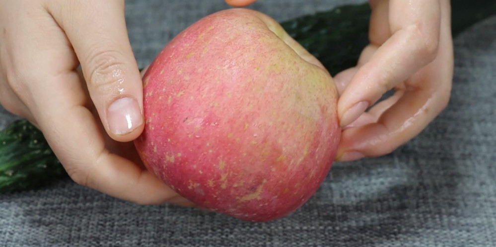 每天只吃黃瓜蘋果！女生半年「減重20公斤」體檢結果卻嚇人　醫生提醒：不要過度節食 – BuzzHand